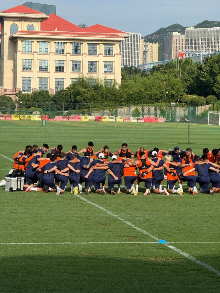 泰山赛前合练仅23人 李源一回归王大雷缺席