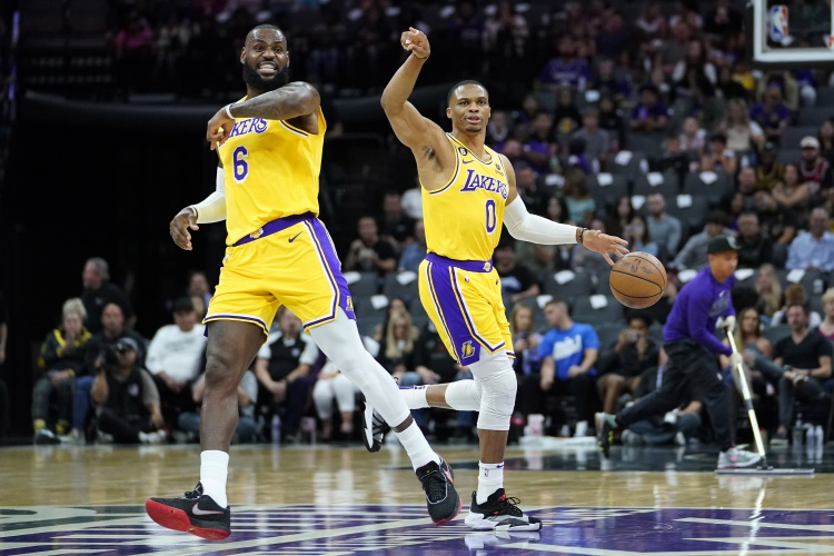 威少宣布退役结束18年NBA生涯 历史仅三人对阵30队均取三双