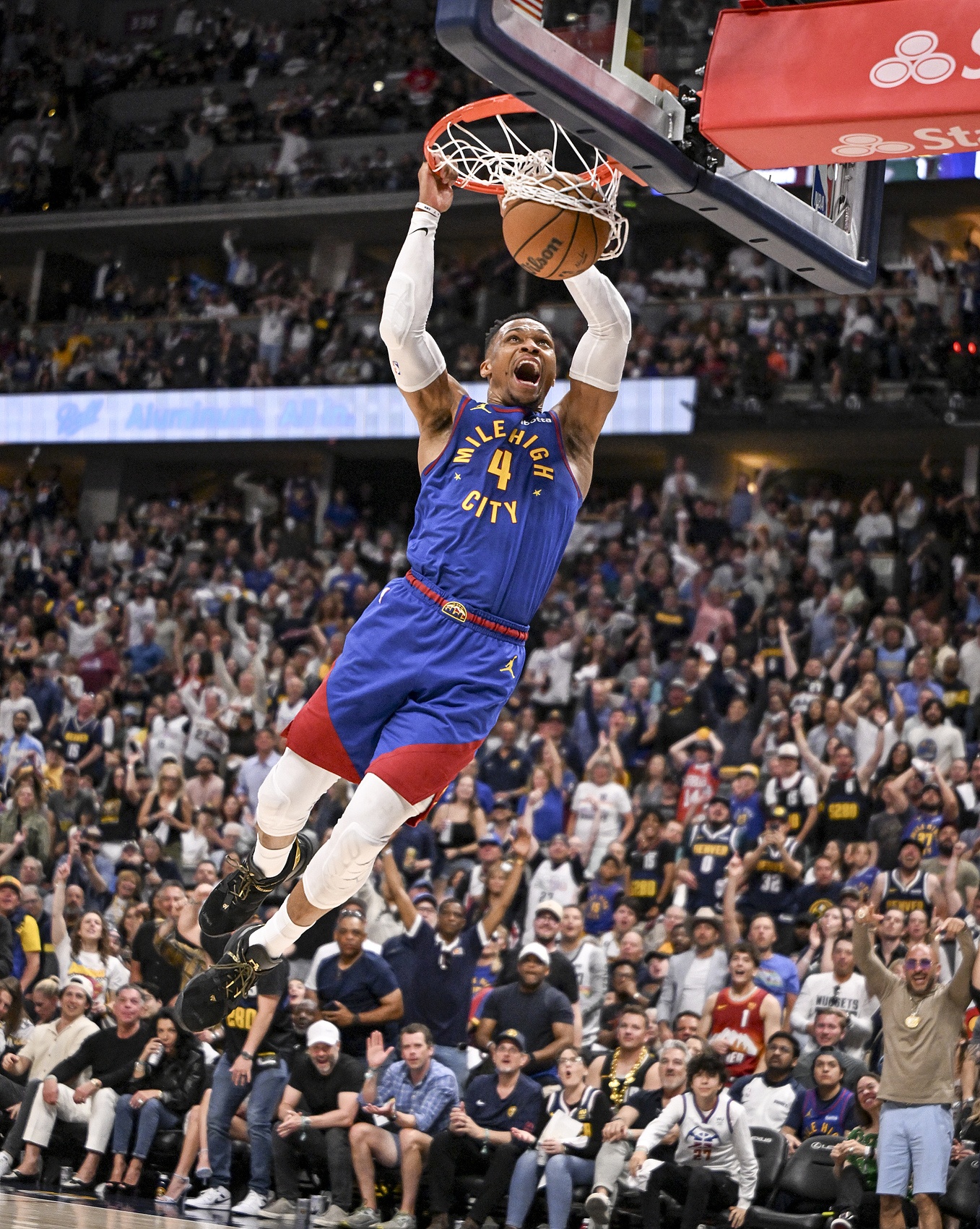 威少正式宣布退役 18年NBA生涯终结 威少正式宣布退役 18年NBA生涯终结