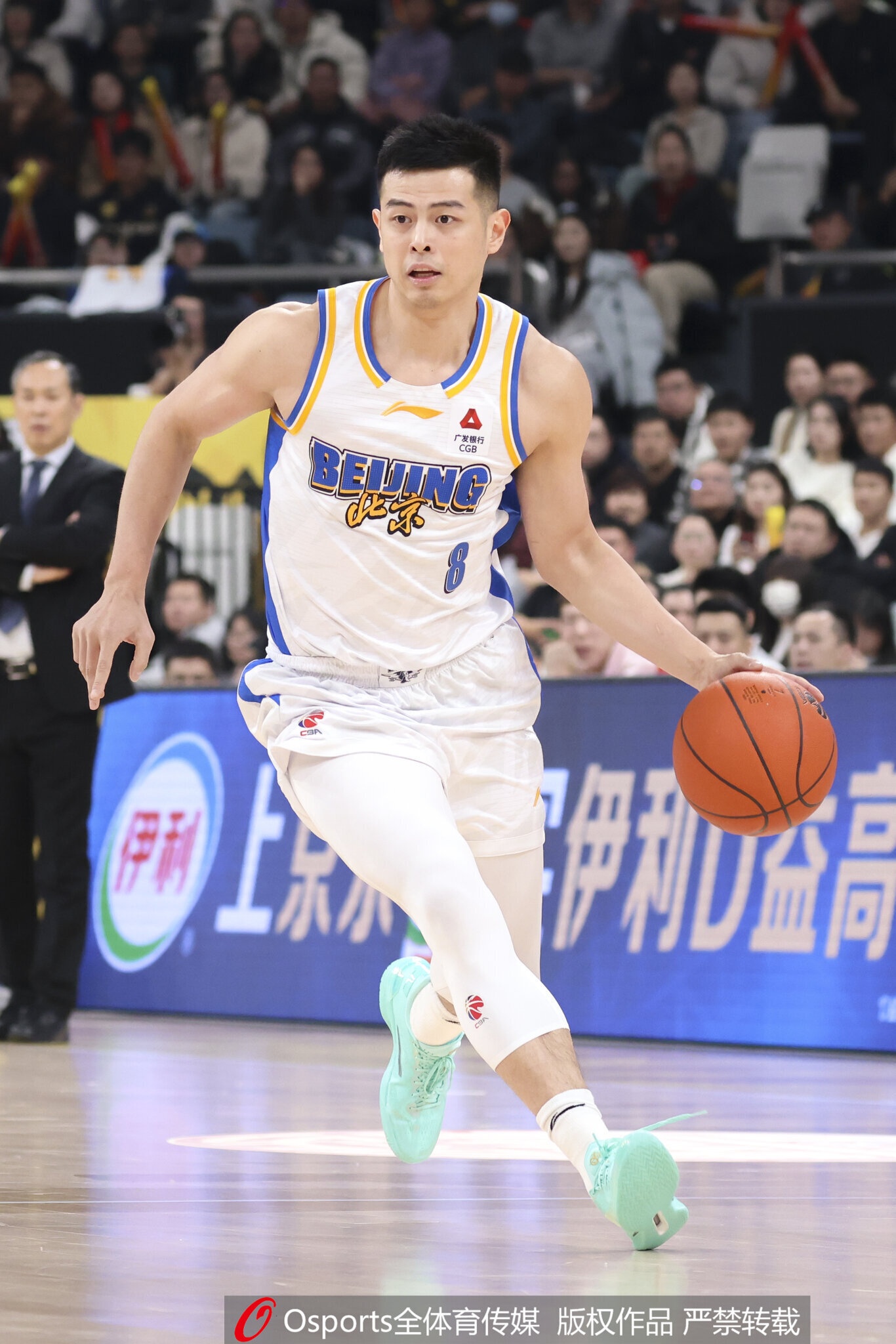 方硕租借长沙勇胜 媒体人:他觉得自己还有油
