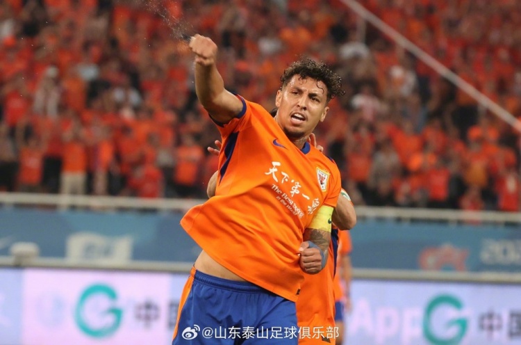 3-1,山东泰山主场赢下齐鲁德比 3-1,山东泰山主场赢下齐鲁德比