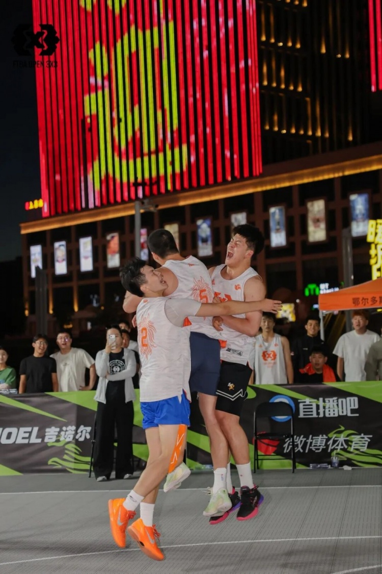 FIBA Open 3×3东胜分站战罢 黑色闪电与海底小纵队夺冠 FIBA Open 3×3东胜分站战罢 黑色闪电与海底小纵队夺冠