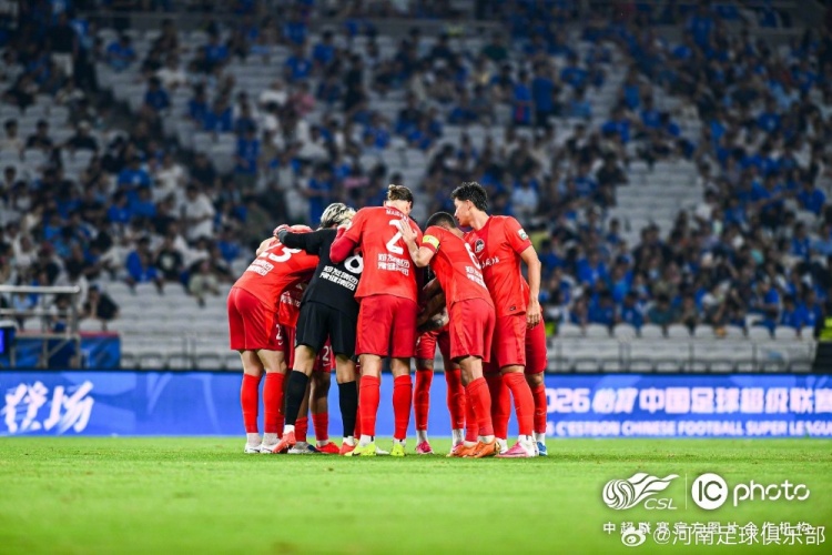 钟义浩补射难救主 河南1-4客负申花 钟义浩补射难救主 河南1-4客负申花