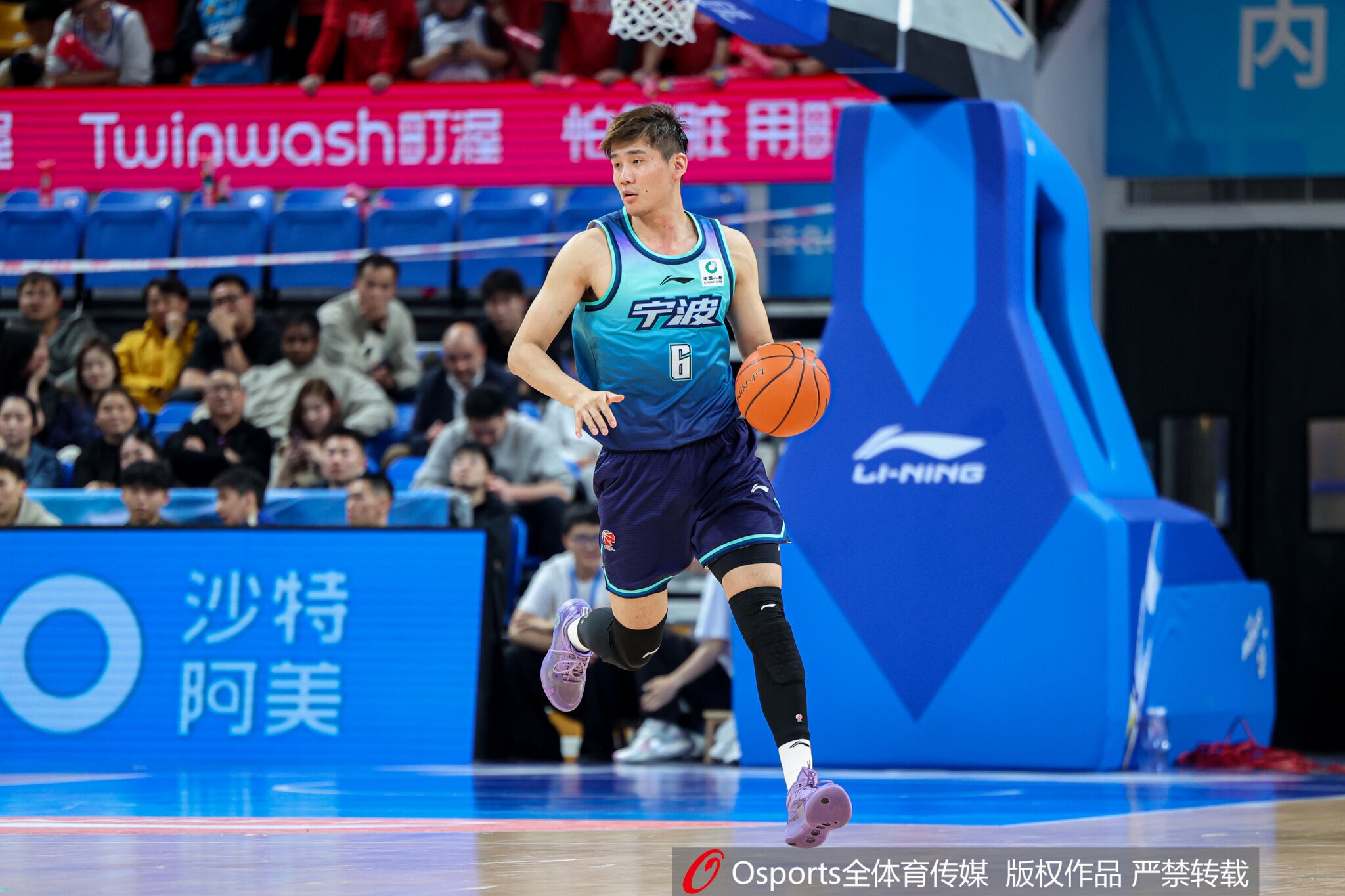 山西男篮注册王俊杰 三年C类合同锁定后卫