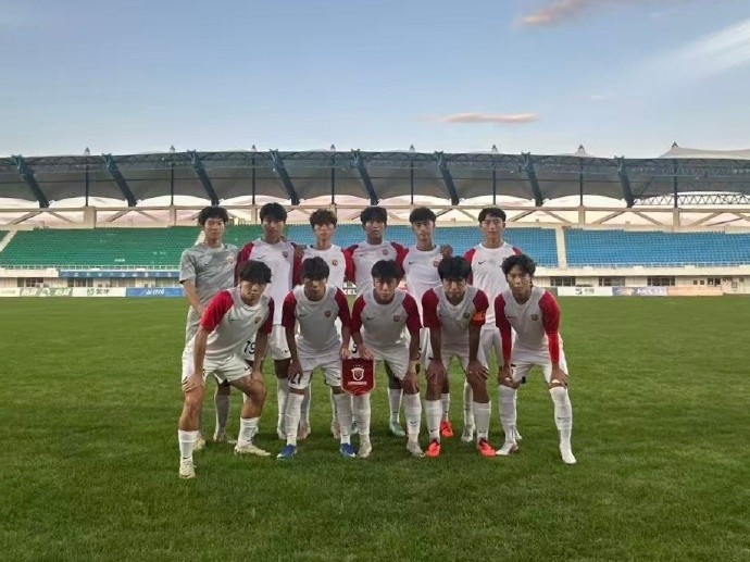 李俊哲双响、张文骏绝杀,上海海港U20以B组第二晋级中青赛第三阶段 李俊哲双响、张文骏绝杀,上海海港U20以B组第二晋级中青赛第三阶段