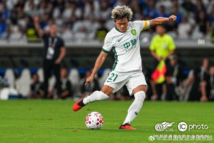 侯森多次救险 曹永竞张稀哲破门 北京国安客场3-0击败上海申花 侯森多次救险 曹永竞张稀哲破门 北京国安客场3-0击败上海申花