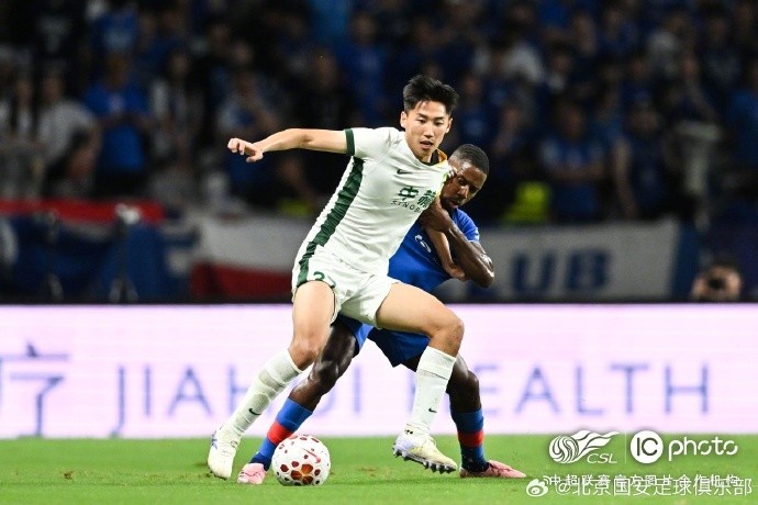 侯森多次救险 曹永竞张稀哲破门 北京国安客场3-0击败上海申花 侯森多次救险 曹永竞张稀哲破门 北京国安客场3-0击败上海申花
