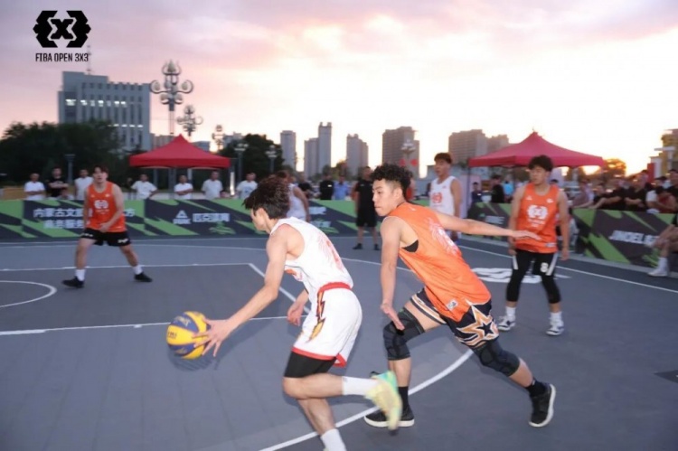 FIBA Open 3×3达拉特旗站收官:酷动启航21-16登顶,美团外卖青年组11-3夺魁 FIBA Open 3×3达拉特旗站收官:酷动启航21-16登顶,美团外卖青年组11-3夺魁