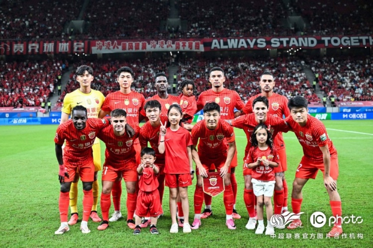 武磊进球被吹魏震失点 海港补时头球1-1大连 武磊进球被吹魏震失点 海港补时头球1-1大连