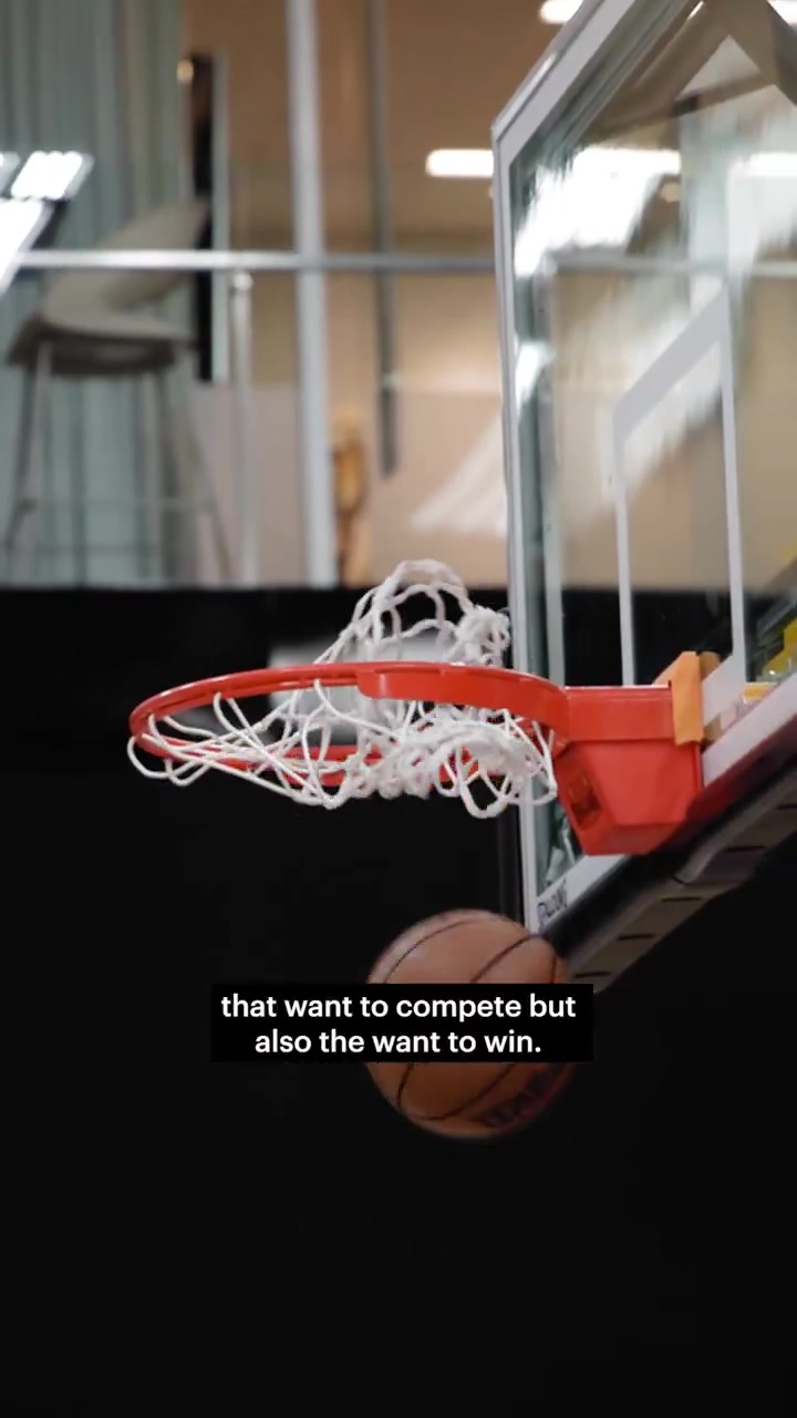 塞克斯顿：争胜欲望能感染全队，湖人新援亮出态度