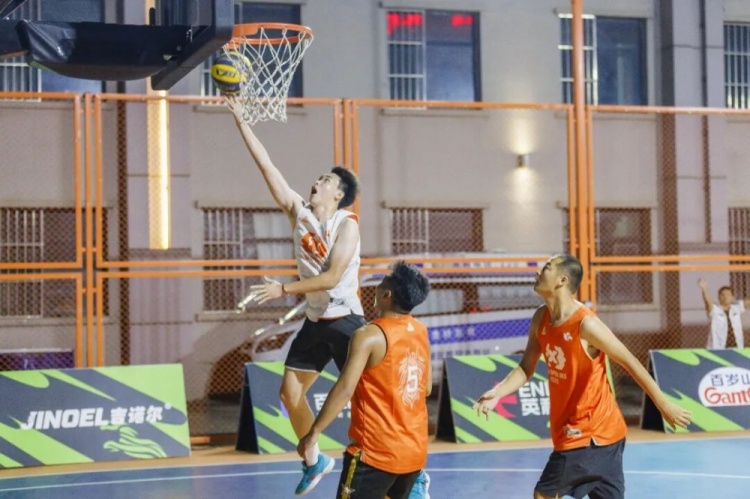 FIBA Open 3×3呼和浩特站落幕 蒙草酒业全胜登顶