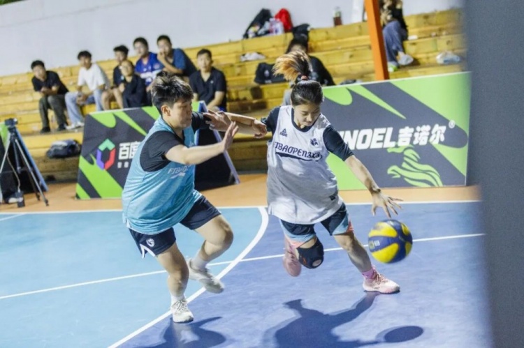 FIBA Open 3×3呼和浩特站落幕 蒙草酒业全胜登顶