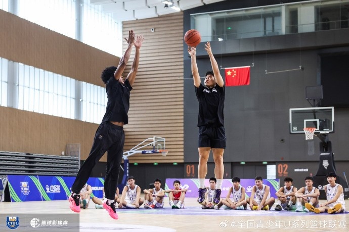 海南88-77河北 夺全国U15男子组冠军 海南88-77河北 夺全国U15男子组冠军