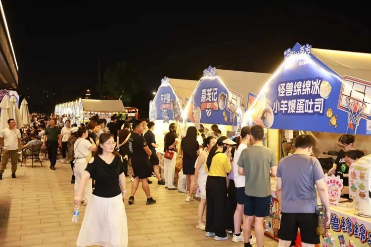 超三联赛靖江赛区四年数据:日均客流1.5万 全域消费超20万 超三联赛靖江赛区四年数据:日均客流1.5万 全域消费超20万