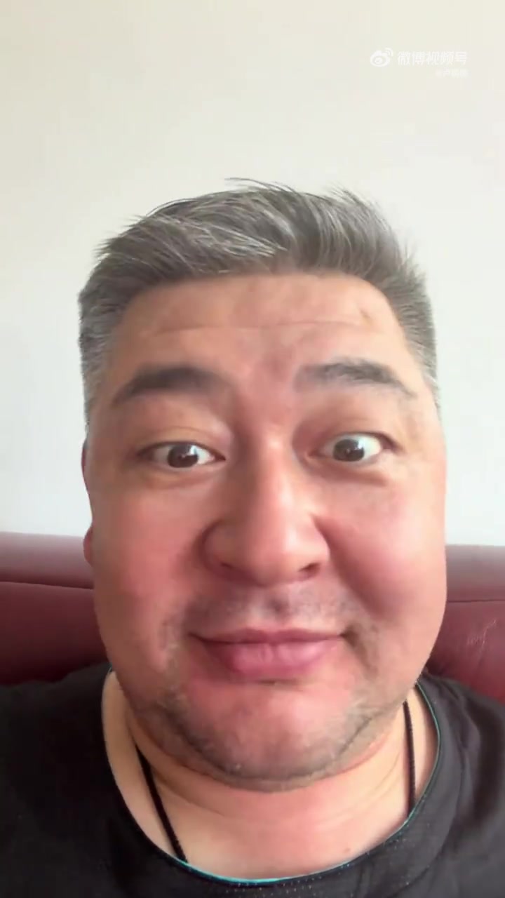 新疆男篮总经理辟谣李炎哲转会：全假的