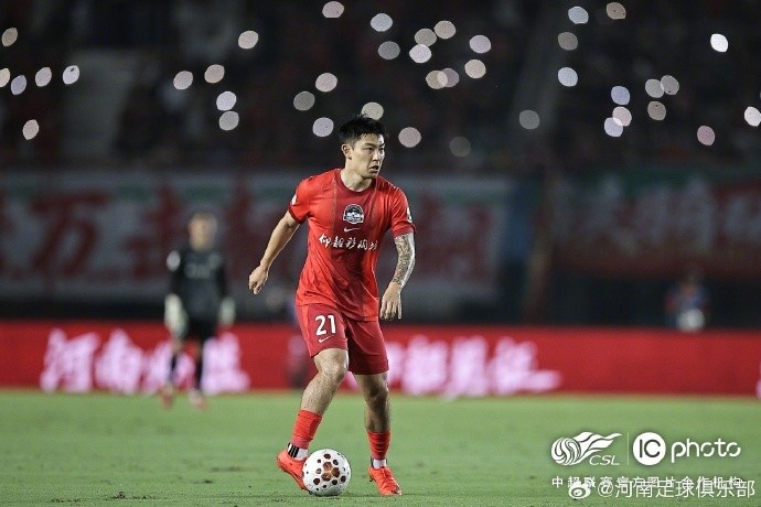 河南俱乐部彩陶坊1-1重庆铜梁龙 古斯塔沃连场破门