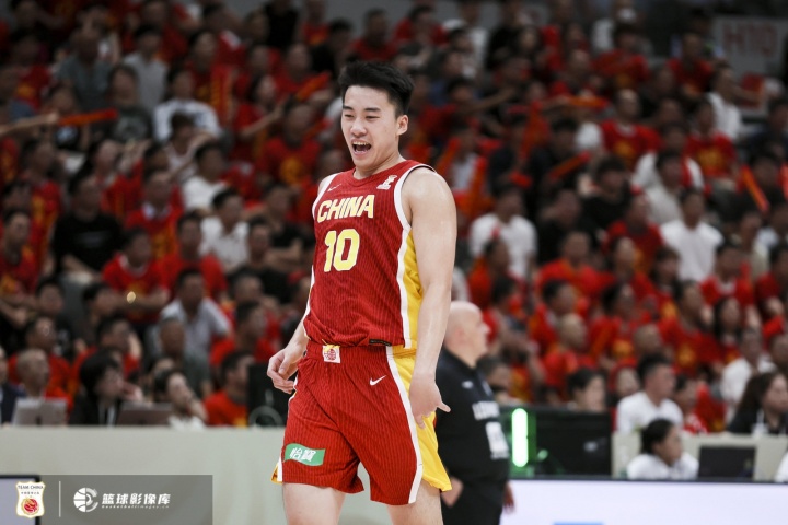 新华社:追光丨亚运会三连胜,中国男篮将迎更强“试金石” 新华社:追光丨亚运会三连胜,中国男篮将迎更强“试金石”