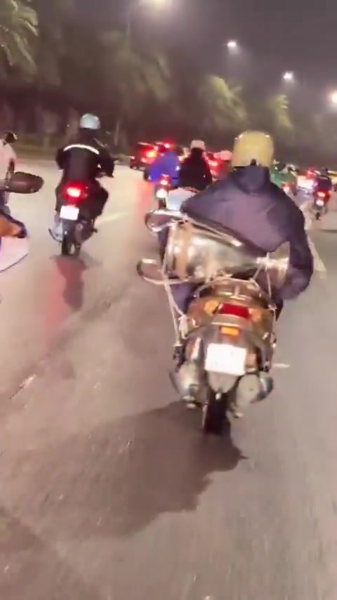 今日趣图：难道说，足篮乒羽最争气的会是男足？