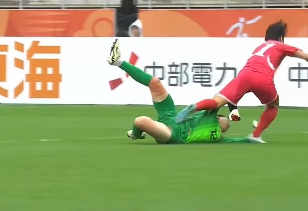无缘亚运决赛!中国女足0-2朝鲜 中国女足定位球两度丢球+仅1射正 无缘亚运决赛!中国女足0-2朝鲜 中国女足定位球两度丢球+仅1射正